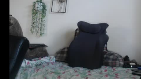 Fannie online show from 04-09-26, 05:18