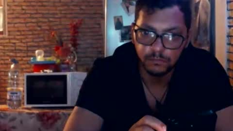 Snapshot of real_coupl3 chatting on 05-19-26, 03:46 real_coupl3 online show from 05-19-26, 03:46