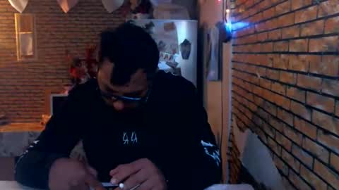 Snapshot of real_coupl3 chatting on 05-24-26, 04:06 real_coupl3 online show from 05-24-26, 04:06