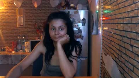 Snapshot of real_coupl3 chatting on 06-02-26, 04:09 real_coupl3 online show from 06-02-26, 04:09