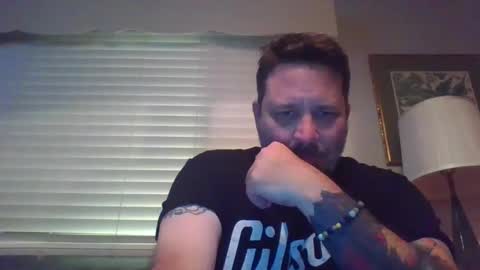 Snapshot of real_dilf1000 chatting on 10-05-25, 04:11 Bear online show from 10-05-25, 04:11