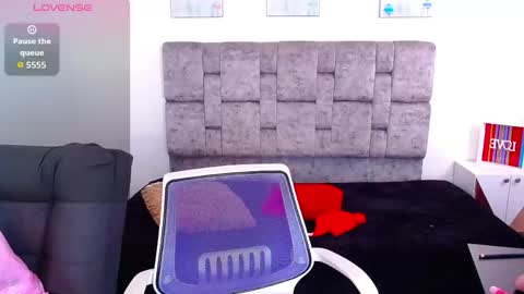 realbadbxtch_ online show from 05-24-26, 09:53