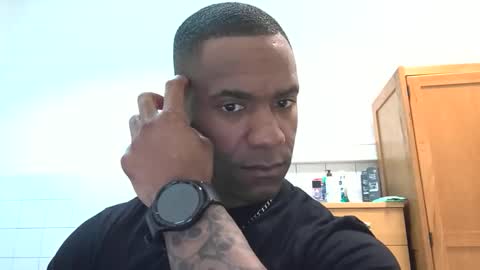 Rey online show from 04-11-26, 05:28