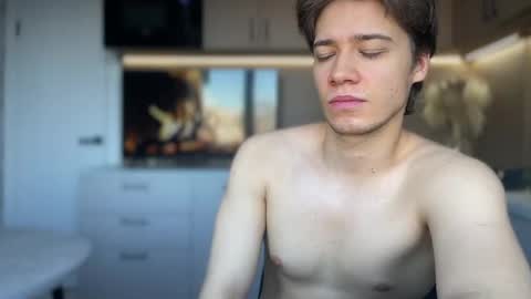 AliceEve online show from 02-20-25, 12:36