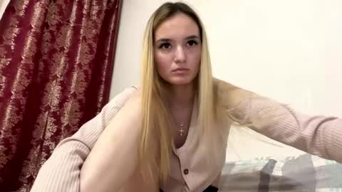 Snapshot of reathakiss chatting on 04-30-26, 05:08 Risa online show from 04-30-26, 05:08