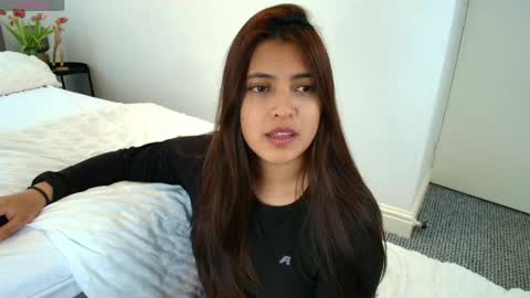 Snapshot of rebeca_williams_ chatting on 05-05-26, 01:30 Rebeca Williams online show from 05-05-26, 01:30
