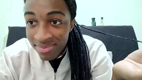 Snapshot of rebecca23278 chatting on 05-22-26, 12:00 Tu mami Rebecca online show from 05-22-26, 12:00