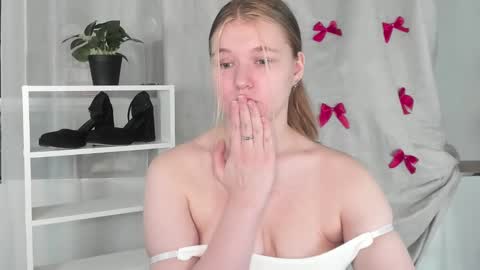 Snapshot of rebecca_____ chatting on 01-31-25, 06:36 rebecca_____ online show from 01-31-25, 06:36