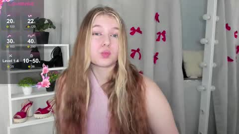 Snapshot of rebecca_____ chatting on 02-10-25, 06:45 rebecca_____ online show from 02-10-25, 06:45