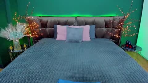 rebecca_diamonds online show from 02-23-25, 09:22