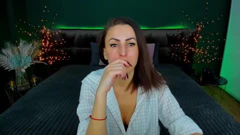 rebecca_diamonds online show from 02-25-25, 07:31