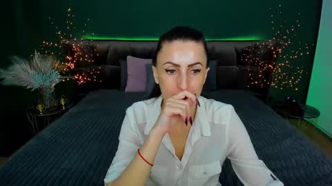 rebecca_diamonds online show from 03-11-25, 10:40