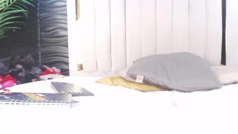 Rebecca online show from 03-08-25, 05:54