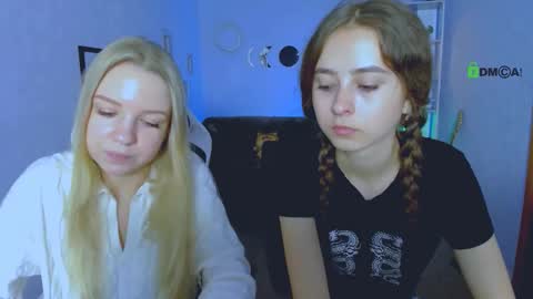 rebecca_smile_ online show from 10-05-25, 12:25