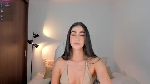 Snapshot of rebeccabaxter chatting on 04-28-26, 12:09 Rebecca online show from 04-28-26, 12:09