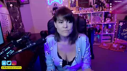 Rebecca Love online show from 02-12-25, 08:50