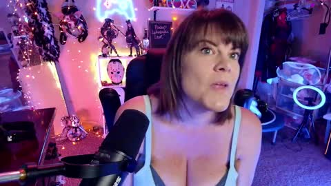 Rebecca Love online show from 02-17-26, 10:27