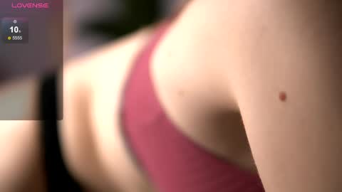 Snapshot of rebeccarese chatting on 05-25-26, 08:31 Rebecca online show from 05-25-26, 08:31
