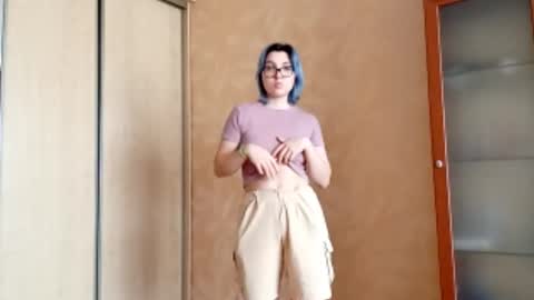 Snapshot of rebeckaaspinwall chatting on 01-14-26, 06:08 Zoe online show from 01-14-26, 06:08