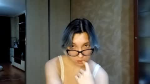 Snapshot of rebeckaaspinwall chatting on 02-09-26, 03:05 Zoe online show from 02-09-26, 03:05