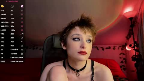 Snapshot of rebegoldnoir chatting on 05-02-26, 09:14 Mistress Rebecca online show from 05-02-26, 09:14