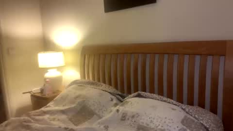 Snapshot of rebel3652 chatting on 12-19-25, 01:23 rebel3652 online show from 12-19-25, 01:23