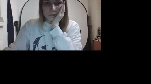 Snapshot of rebornrao chatting on 11-08-25, 01:06 Keely KeKe Kiwi online show from 11-08-25, 01:06