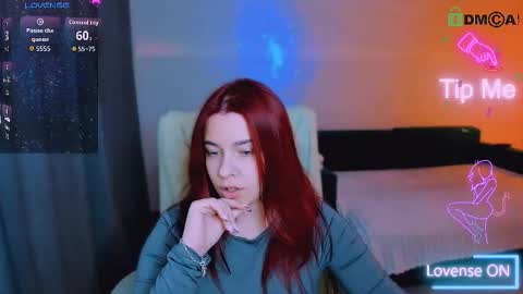 Snapshot of red__dizzy chatting on 01-12-26, 10:48 red__dizzy online show from 01-12-26, 10:48