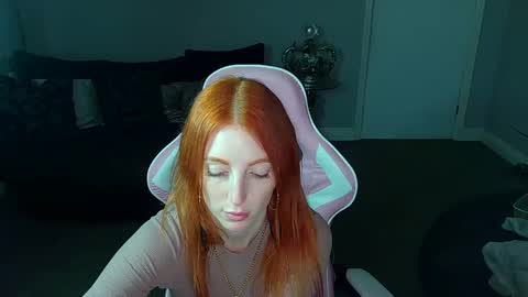 Red -  online show from 01-22-25, 02:03