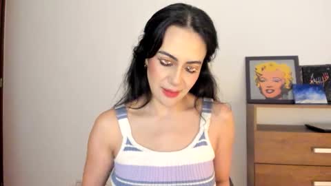 Snapshot of red_flower203 chatting on 12-17-25, 07:20 red_flower203 online show from 12-17-25, 07:20