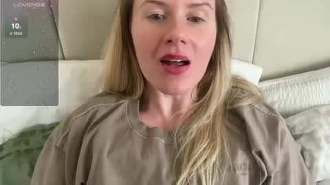 Rosie online show from 03-11-25, 01:56