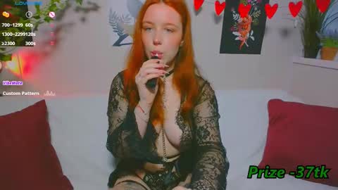 Snapshot of red_lissa chatting on 02-26-26, 01:43 Lissa 3 online show from 02-26-26, 01:43