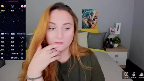 Snapshot of red_naughtyfox chatting on 09-21-25, 05:36 Lessy Fox online show from 09-21-25, 05:36