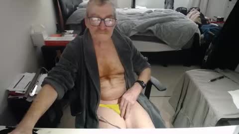 Red online show from 05-15-26, 04:47