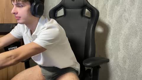 redbullshine online show from 10-08-25, 06:38