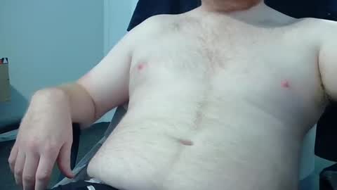 Snapshot of redchimp2 chatting on 12-22-24, 02:28 redchimp2 online show from 12-22-24, 02:28