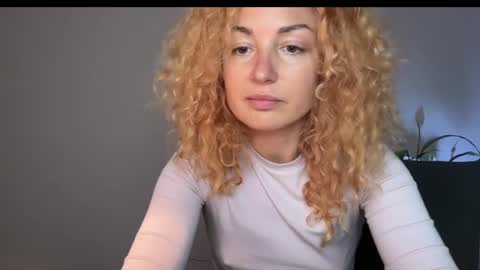 reddgirll online show from 03-08-25, 05:54