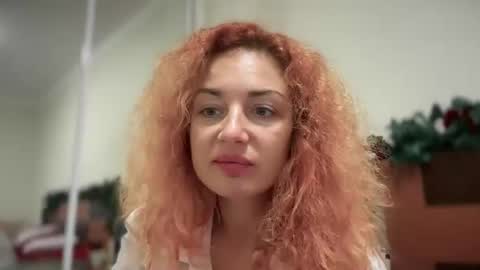 reddgirll online show from 11-28-25, 10:40