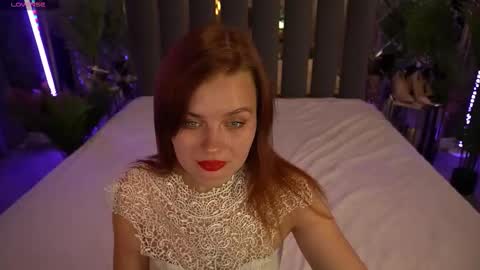 Snapshot of reddoll_ chatting on 10-08-25, 08:39 Lily online show from 10-08-25, 08:39