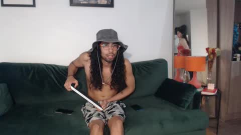 Snapshot of redfloweer chatting on 02-01-25, 10:34 redfloweer online show from 02-01-25, 10:34