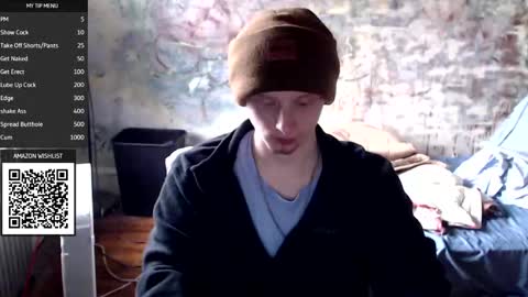 Snapshot of redhead6inch chatting on 10-29-25, 12:18 RedHead6Inch online show from 10-29-25, 12:18