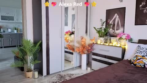 Snapshot of redhotline chatting on 11-22-25, 12:04 Alex online show from 11-22-25, 12:04