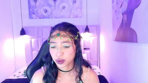 Snapshot of redhotter_ chatting on 05-25-26, 08:15 Lili Lopez online show from 05-25-26, 08:15