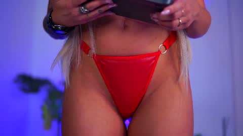 Lara online show from 07-28-26, 11:17