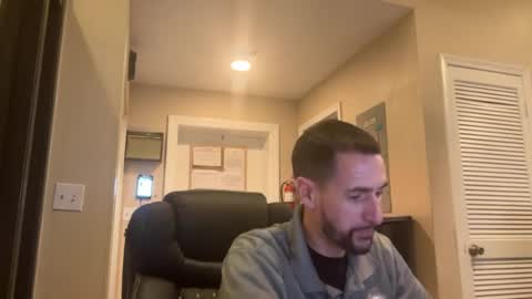 Anthony Starr online show from 06-17-26, 02:14