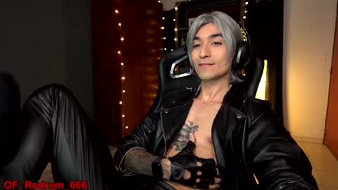 Snapshot of redrum_696 chatting on 12-31-24, 02:51 Red online show from 12-31-24, 02:51