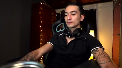 Snapshot of redrum_696 chatting on 12-31-24, 09:17 Red online show from 12-31-24, 09:17