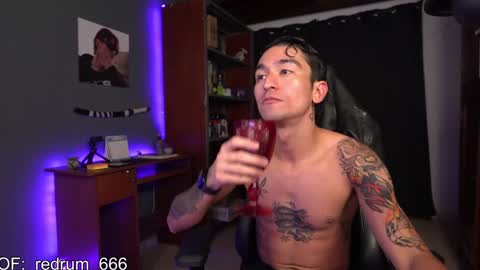 Snapshot of redrum_696 chatting on 01-30-25, 09:36 Red online show from 01-30-25, 09:36