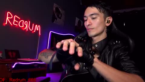 Snapshot of redrum_696 chatting on 09-18-25, 04:31 Red online show from 09-18-25, 04:31