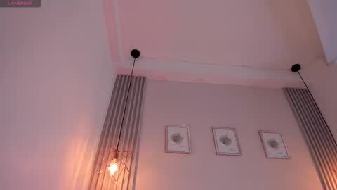 Snapshot of redvelvet__7 chatting on 12-14-25, 04:23 Anna Redvelvet online show from 12-14-25, 04:23